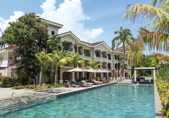 Hotel Fairways And Bluewater Newcoast Boracay