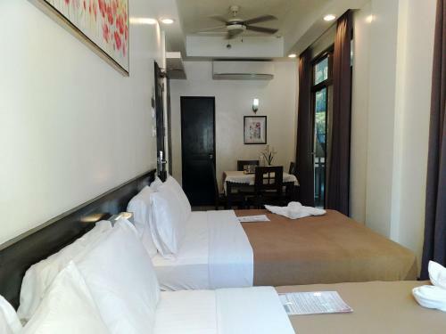 One Crescent Place Hotel