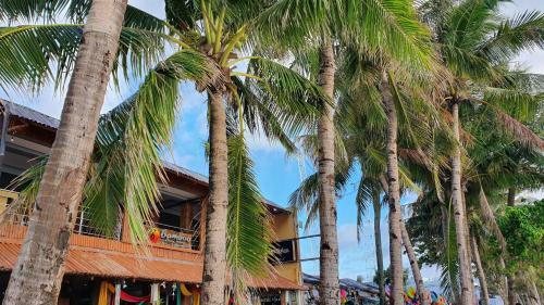Hotel Bamboo Beach Resort & Restaurant