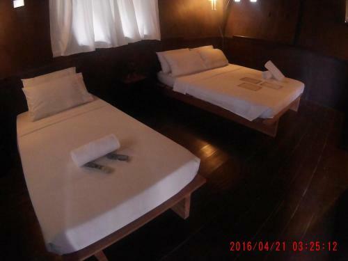 Hostal Boracay Pito Huts