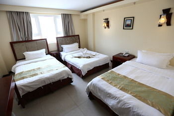 Golden Phoenix Hotel