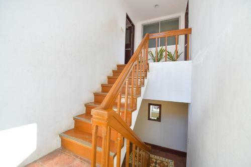 Hostal Hey Jude Resort Hotel