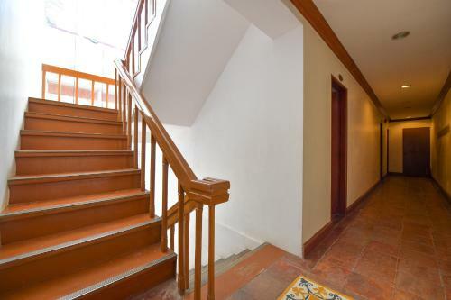 Hostal Hey Jude Resort Hotel