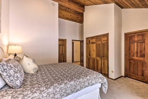 Upscale House On Eaglevail Golf Course With Hot Tub!