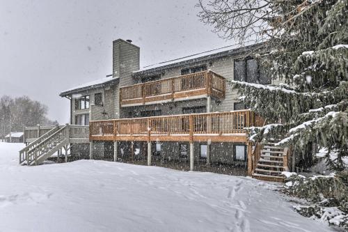 Upscale House On Eaglevail Golf Course With Hot Tub!