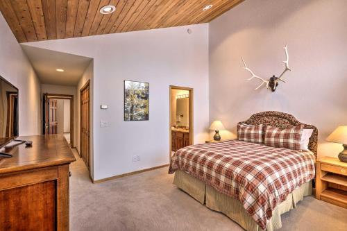 Upscale House On Eaglevail Golf Course With Hot Tub!