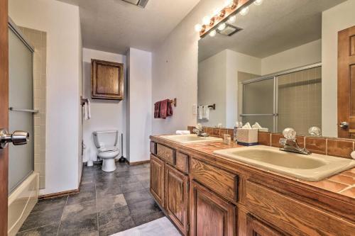 Upscale House On Eaglevail Golf Course With Hot Tub!