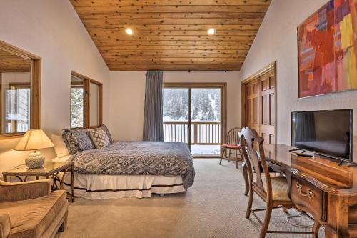 Upscale House On Eaglevail Golf Course With Hot Tub!