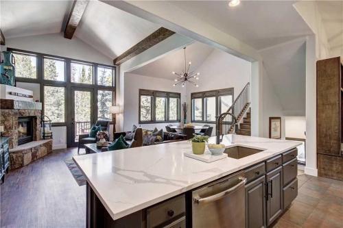 Great Escape Townhouse