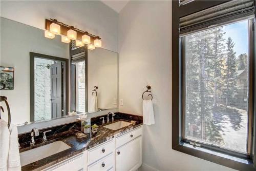 Great Escape Townhouse