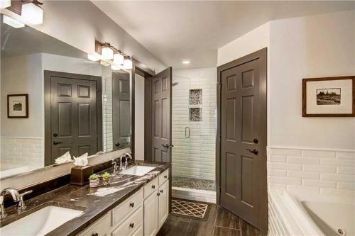 Great Escape Townhouse