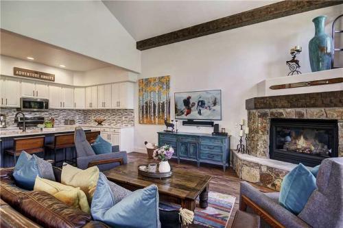Great Escape Townhouse