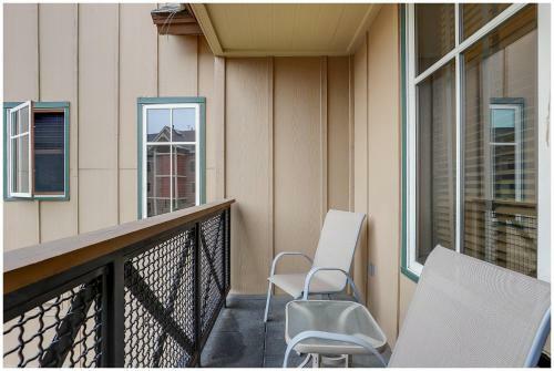 2 Bdr Main St Station Condo - All The Amenities