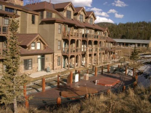 Lodge At Highland Greens 208