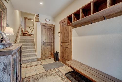 Villa Liftside Retreat