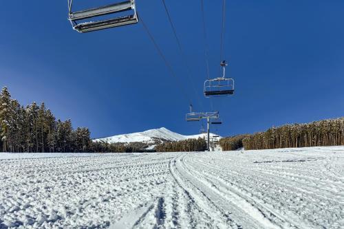 Apartamento True Ski-in Ski-out Luxury Condo Condo