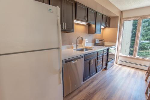 Gold Camp J135 Condo Nice Location Updates