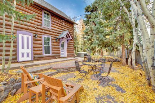 National Landmark Breck Log Cabin, Walk To Main St