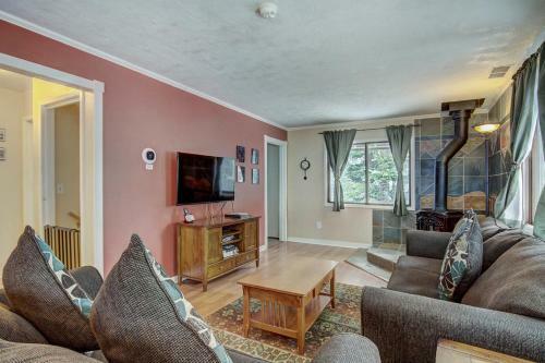 Lazy Dog Lodge Home