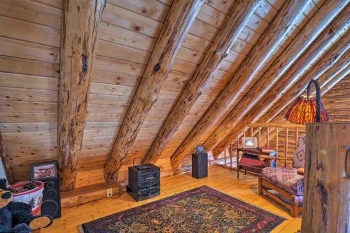Quintessential Breckenridge Cabin With Hot Tub!