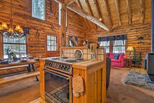 Quintessential Breckenridge Cabin With Hot Tub!