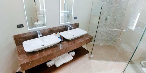 Hotel Boracay Ocean Club Beach Resort