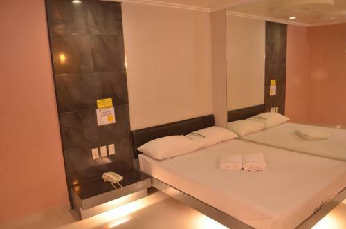 One Serenata Hotel Bacoor