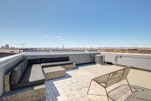 Amazingly Sleek Rino Pad - Stunning Mountain Views
