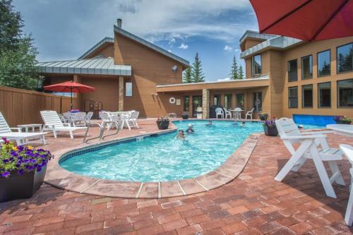 Treehouse Townhome II At Summerwood