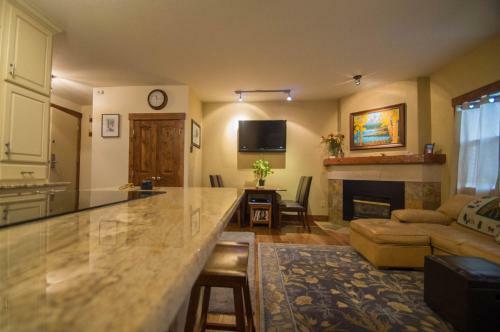 Lake Haus #c9 By Book By Owner