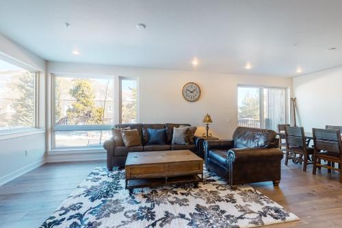 Sail Lofts 108