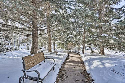 Apartamento Cozy Ski Condo With Shuttle And Mountain Access!