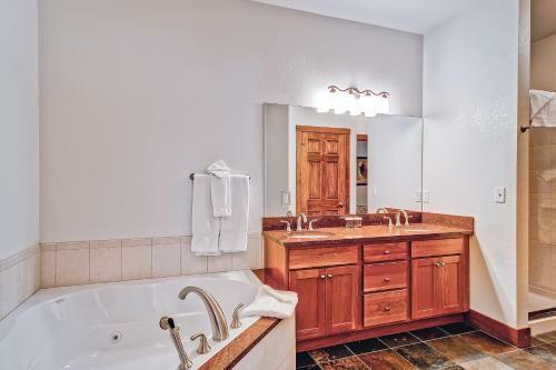Villa Black Canyon Inn Unit F10