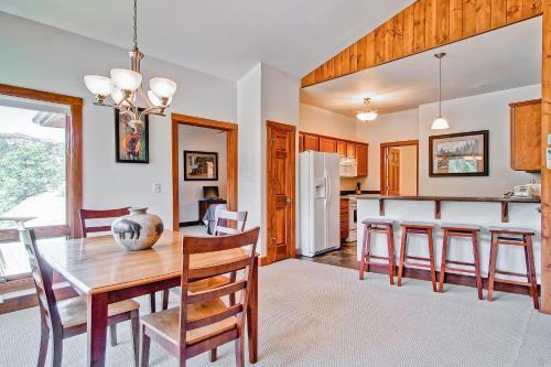 Villa Black Canyon Inn Unit F10