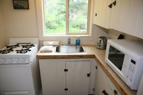 Triple R Cottages By Rocky Mountain Resorts