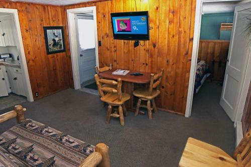 Triple R Cottages By Rocky Mountain Resorts