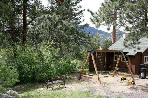 Triple R Cottages By Rocky Mountain Resorts