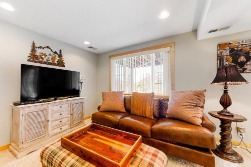 Rocky Mountain Sunshine Cabin