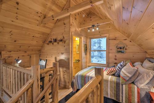 Cozy Log Cabin Less Than 2 Miles To Downtown Evergreen!