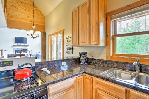 Fairplay Log Cabin With Deck And Incredible Mtn Views!