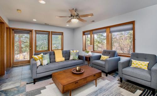 Reverie Luxury Home At Windcliff Condo