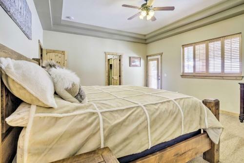 Family-friendly Home With Game Room And Mtn Views!