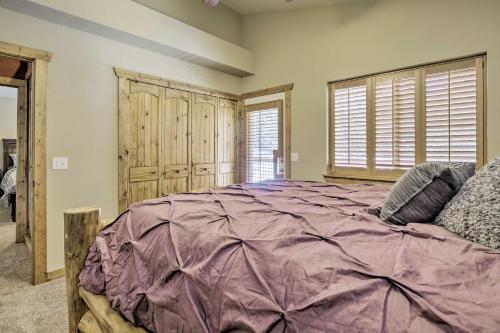 Family-friendly Home With Game Room And Mtn Views!