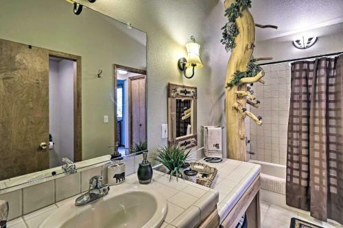 Ultimate Mtn Retreat Hot Tub, Fire Pit, Etc!