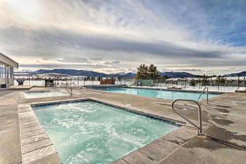 Apartamento Luxe Fraser Condo Community Pool And Hot Tub Open