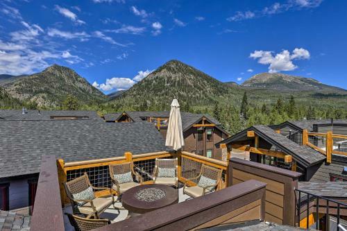 Upscale Getaway With Hot Tub, Walk To Main St