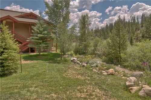 Villas At Swan's Nest #701 (Condo)