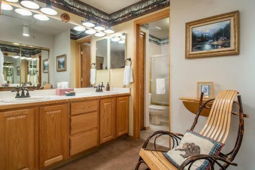 Lake Forest 303e