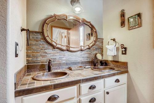 Large Townhome On Lake Dillon Path