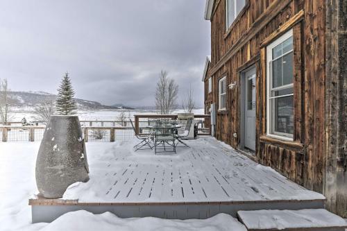Cozy Granby Home With Deck Less Than 3 Mi To Ski And Golf
